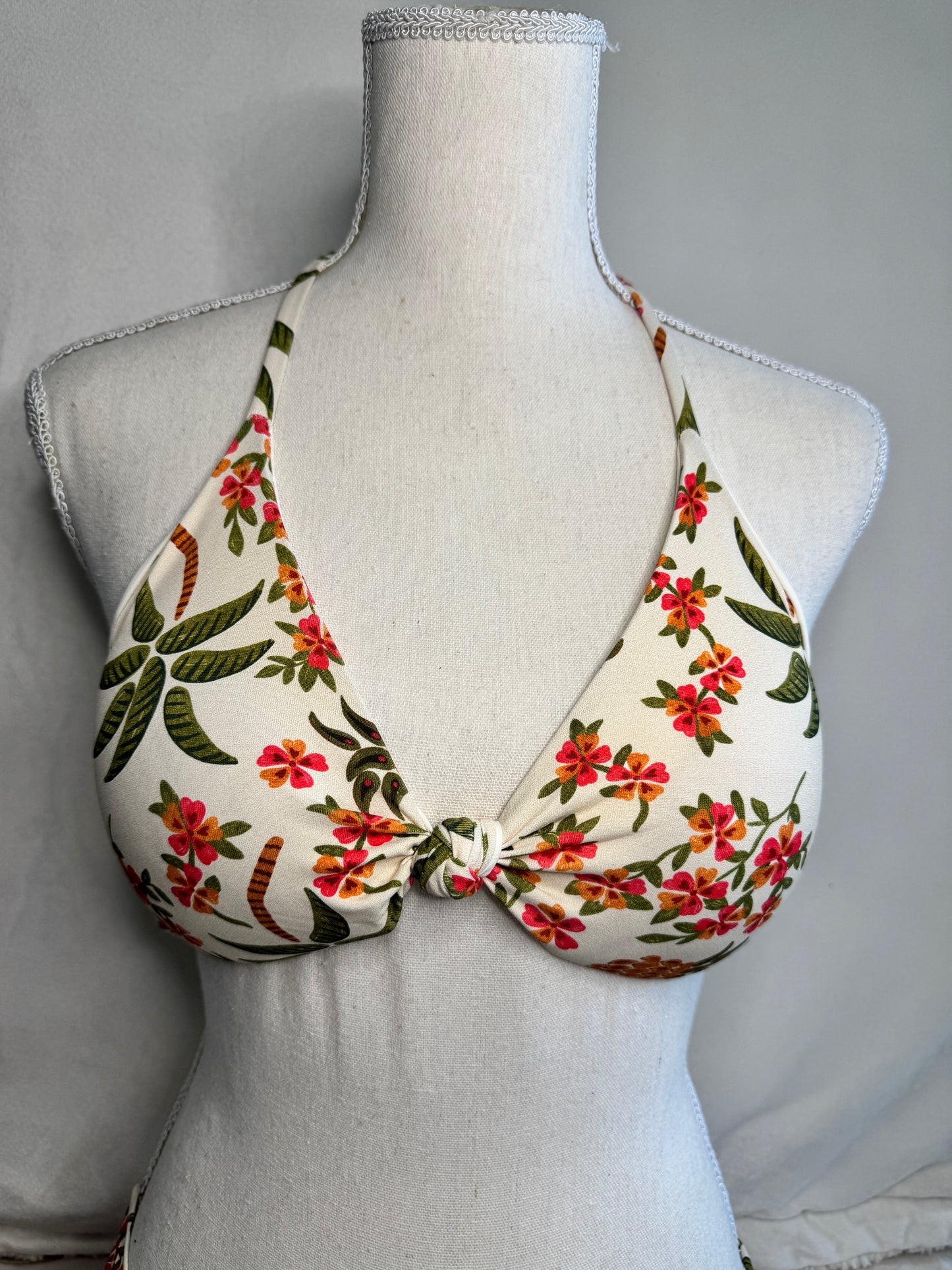 Pineapple Palms Top