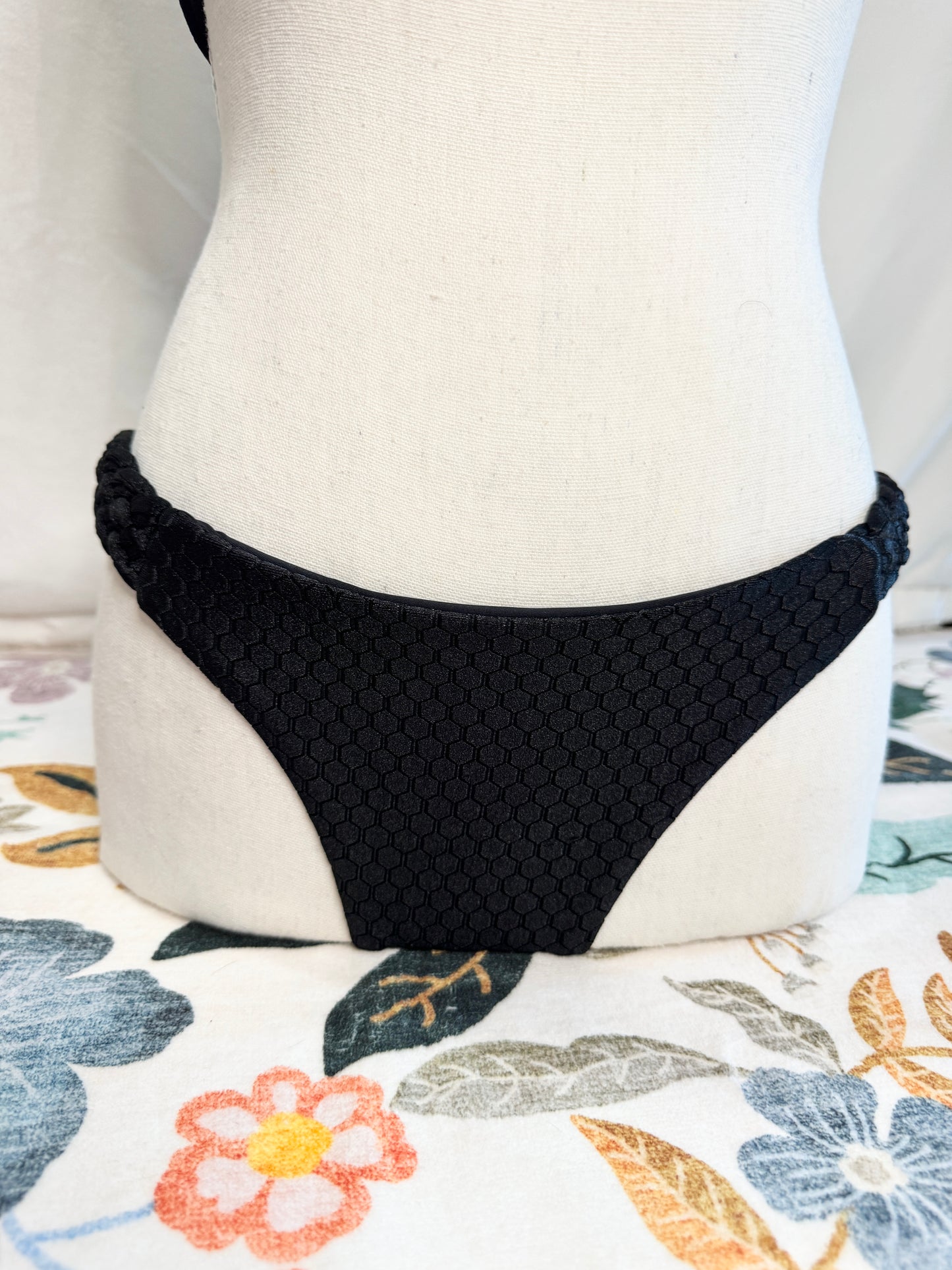 Black Widow Bottom