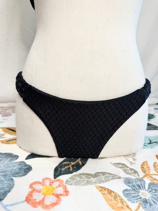 Black Widow Bottom